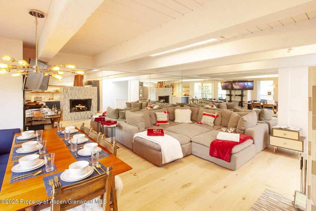 1 of 37 - 1039 E Cooper Avenue 16a, Aspen, CO