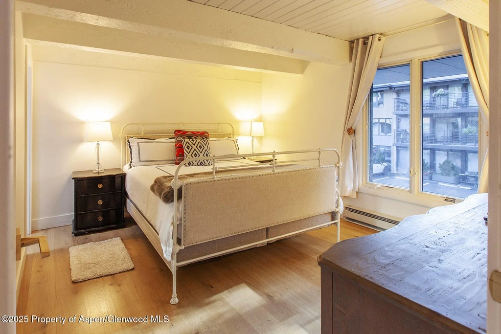 15 of 37 - 1039 E Cooper Avenue 16a, Aspen, CO