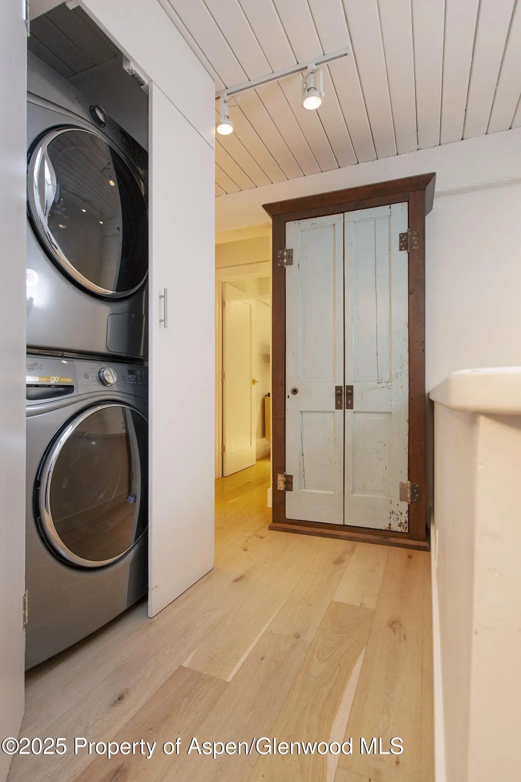 29 of 37 - 1039 E Cooper Avenue 16a, Aspen, CO