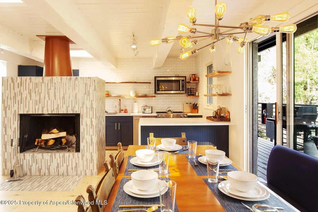 4 of 37 - 1039 E Cooper Avenue 16a, Aspen, CO