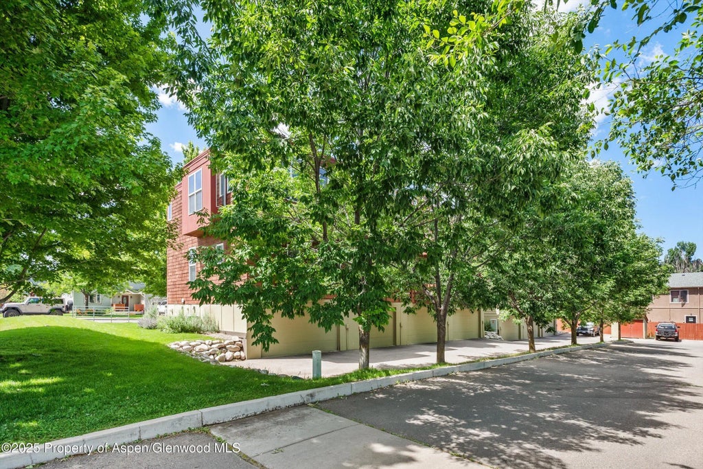 33 of 37 - 169 Village Lane, Carbondale, CO