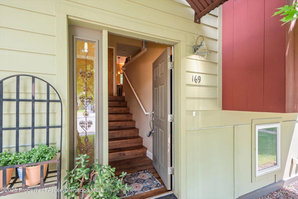 5 of 37 - 169 Village Lane, Carbondale, CO