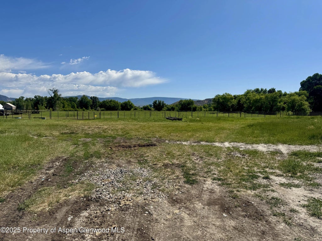 24 of 31 - 6398 County Road 4, Meeker, CO