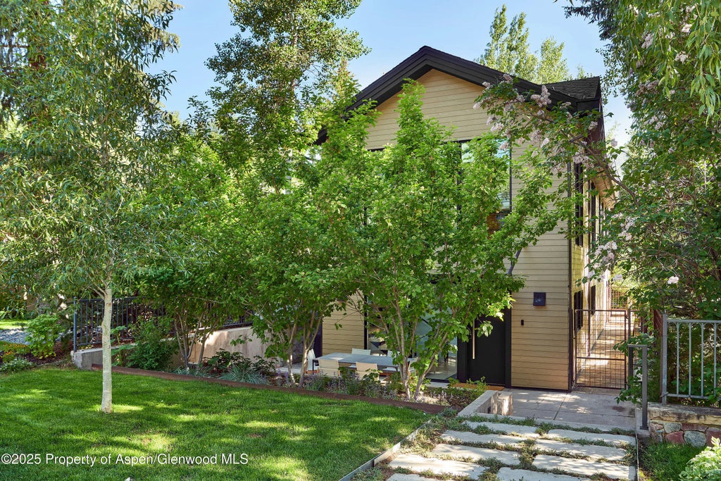 2 of 30 - 612 W Francis Street, Aspen, CO