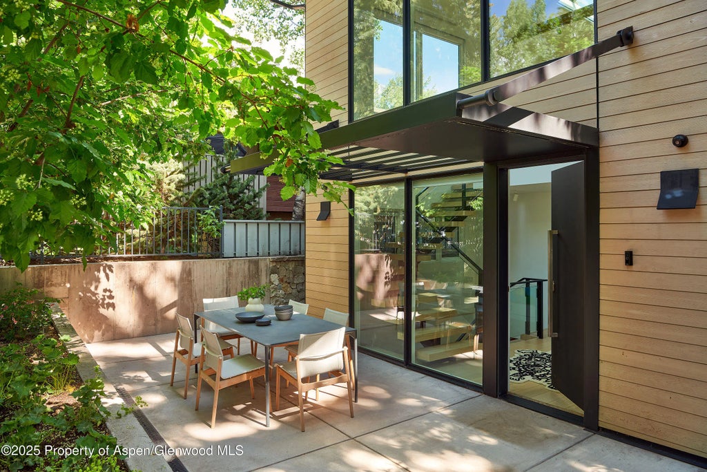29 of 30 - 612 W Francis Street, Aspen, CO