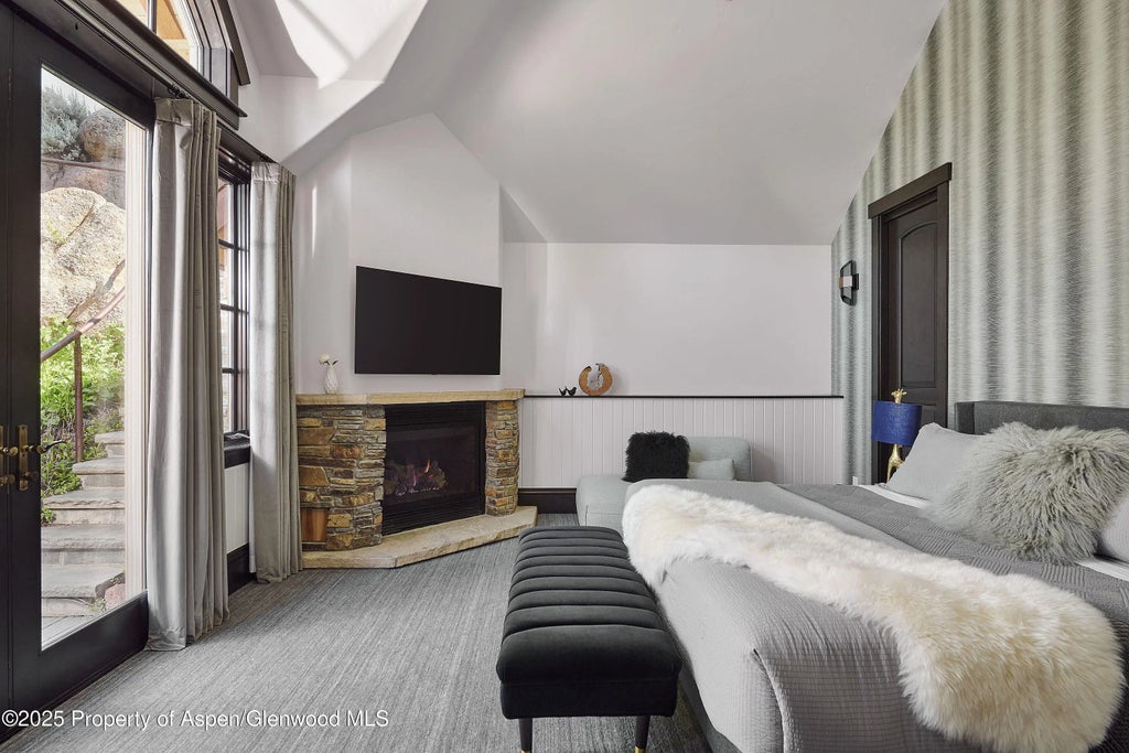15 of 31 - 1430 Silver King Drive, Aspen, CO