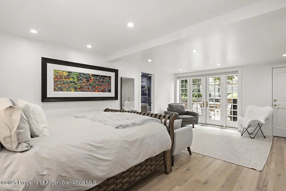 21 of 41 - 437 W Smuggler Street, Aspen, CO