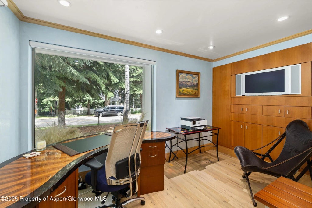 28 of 41 - 437 W Smuggler Street, Aspen, CO