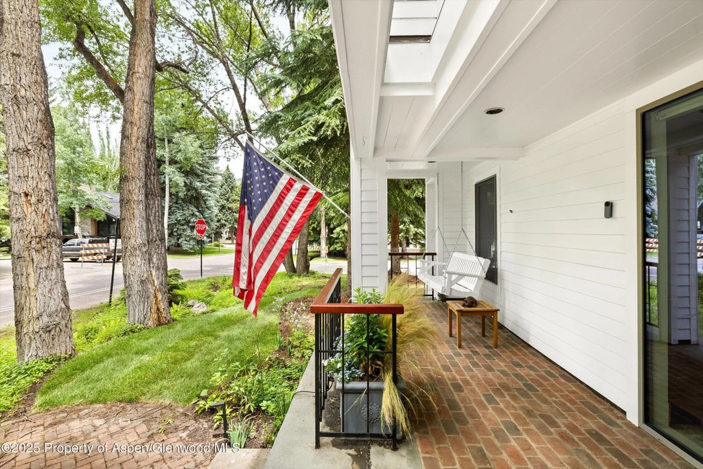 32 of 41 - 437 W Smuggler Street, Aspen, CO