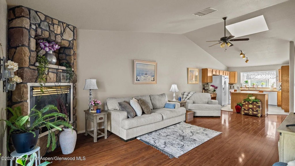 4 of 27 - 9 W Ridge Court 1113, Parachute, CO