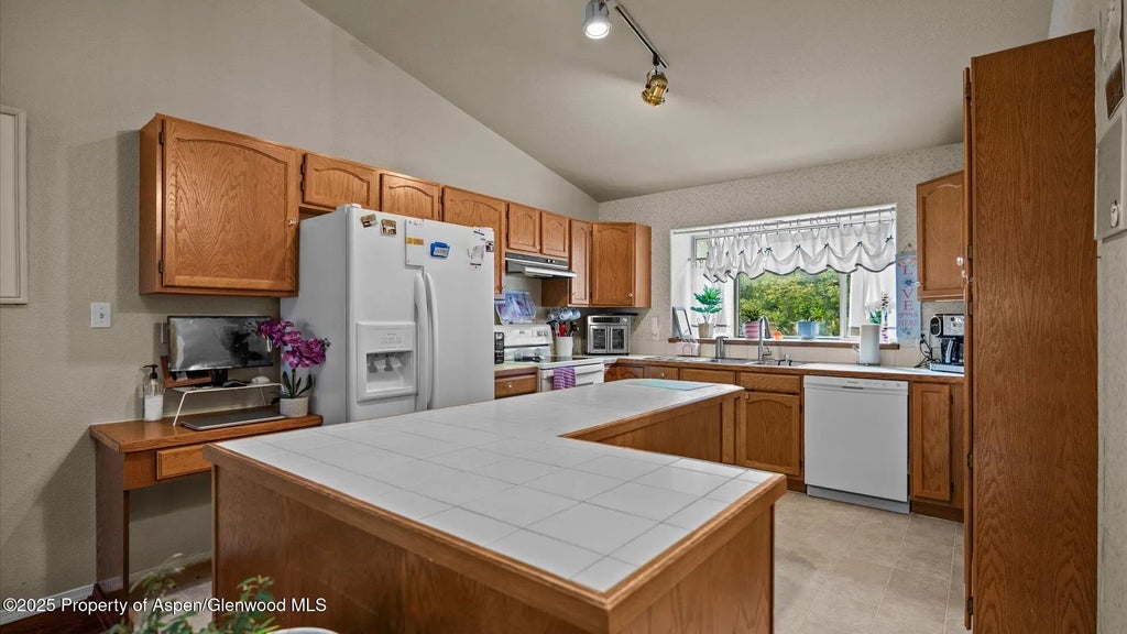 9 of 27 - 9 W Ridge Court 1113, Parachute, CO