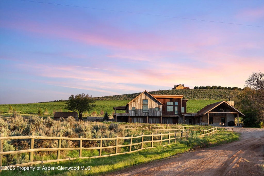1 of 88 - 422 Co Rd 162, Carbondale, CO