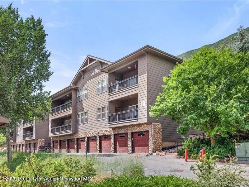 19 of 20 - 2701 Midland Avenue #1111, Glenwood Springs, CO