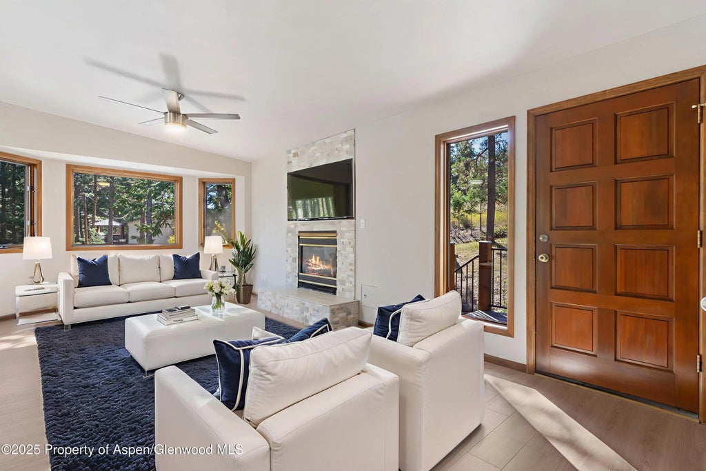 7 of 70 - 6616 High Drive, Morrison, CO