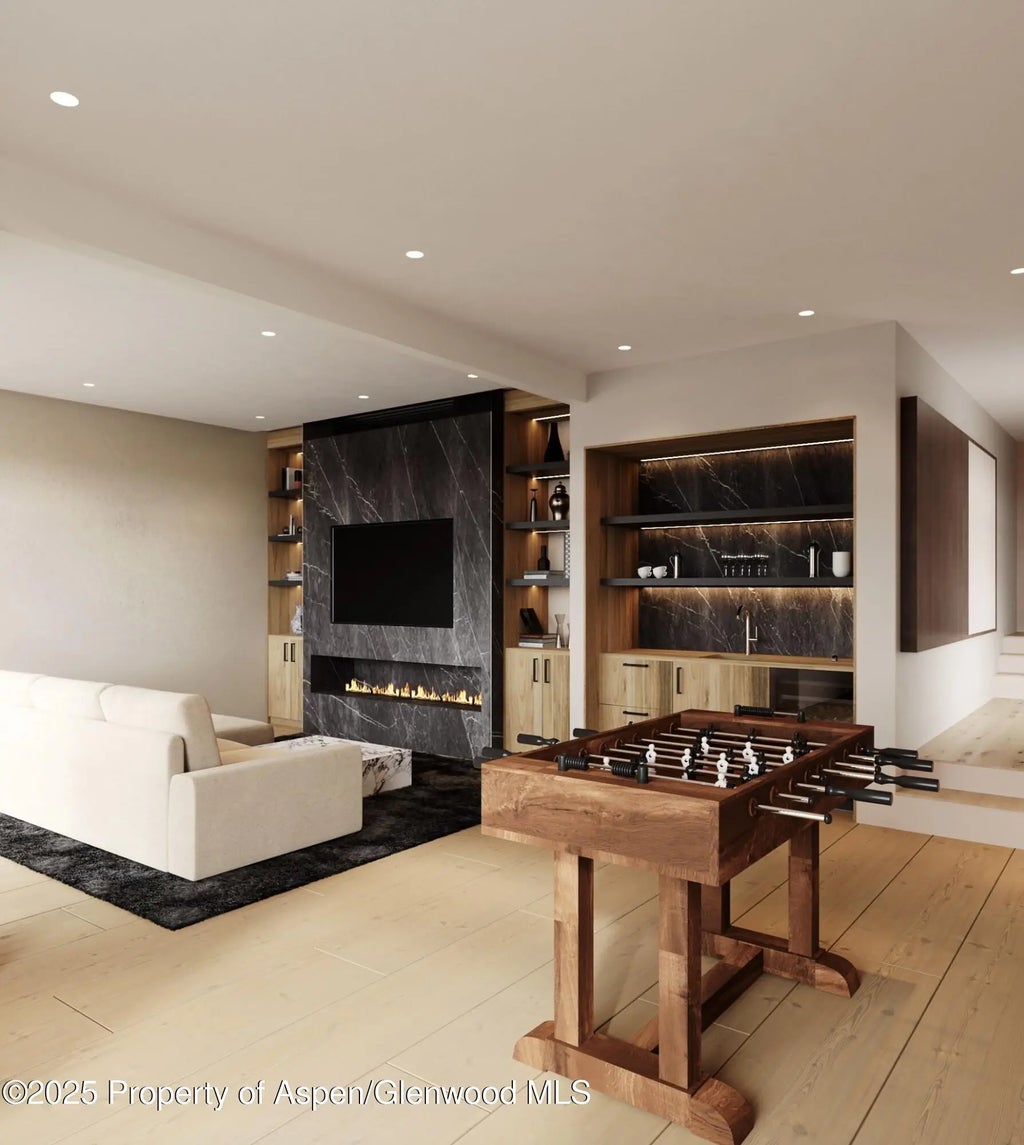 8 of 12 - 323 E Reds Road, Aspen, CO