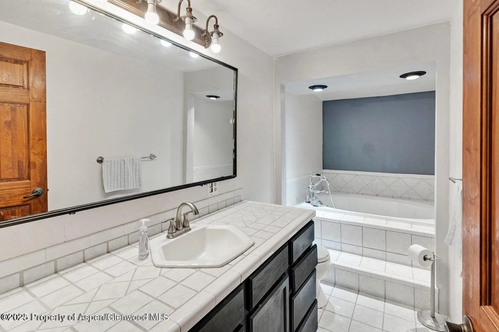 14 of 20 - 1100 W Jefferson Avenue #15, Hayden, CO