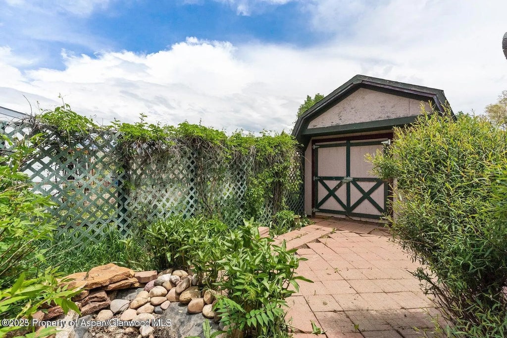 19 of 20 - 1100 W Jefferson Avenue #15, Hayden, CO