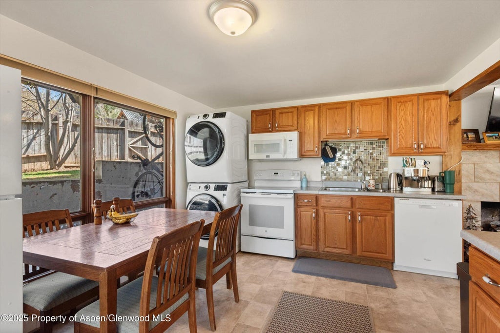 33 of 45 - 534/536 Spruce Street, Aspen, CO