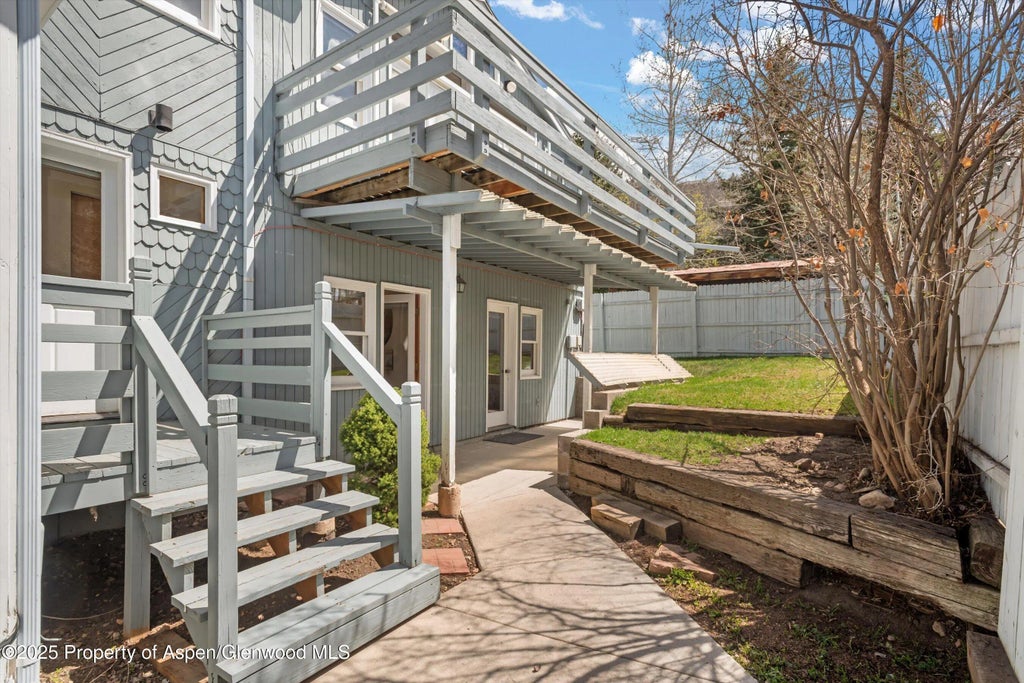 38 of 45 - 534/536 Spruce Street, Aspen, CO