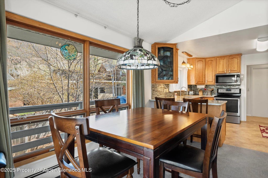 8 of 45 - 534/536 Spruce Street, Aspen, CO