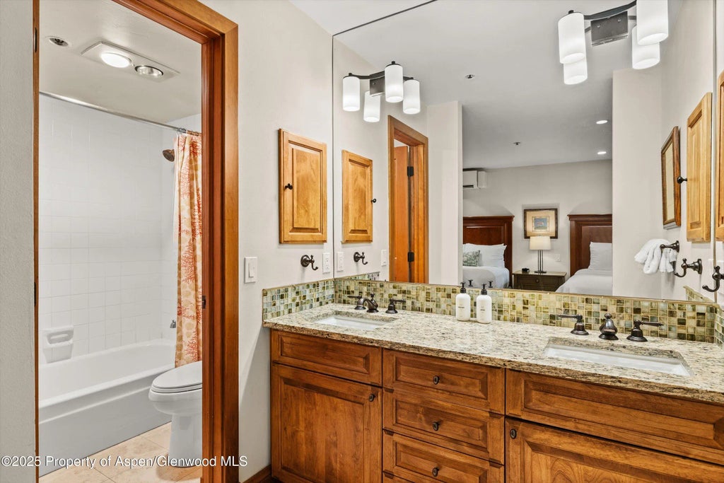 11 of 14 - 610 S West End Street H202, Aspen, CO