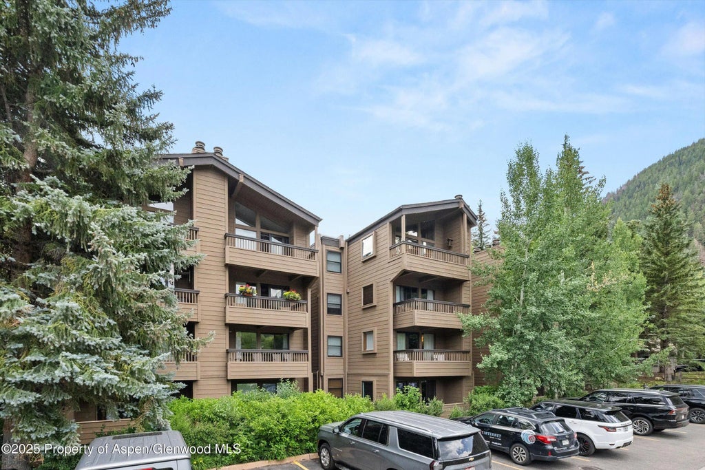 14 of 14 - 610 S West End Street H202, Aspen, CO