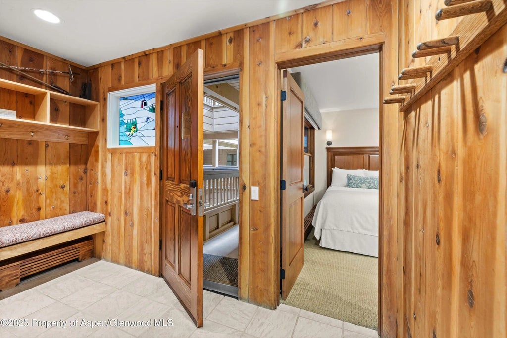9 of 14 - 610 S West End Street H202, Aspen, CO