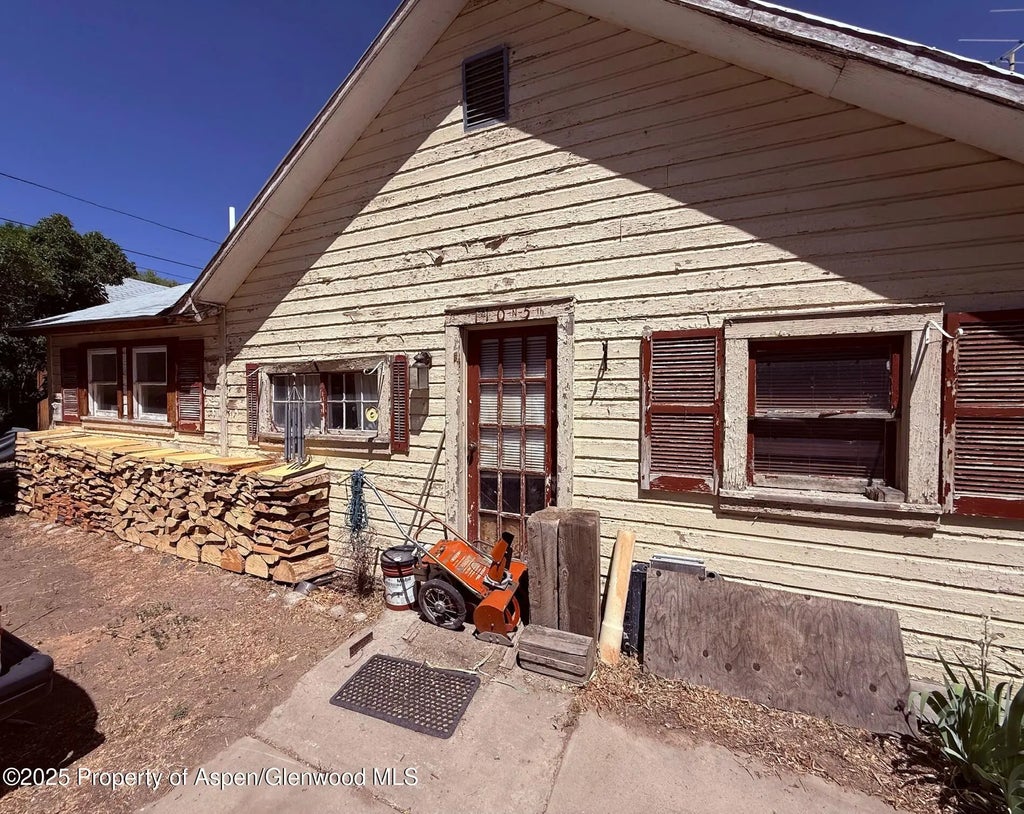 3 of 14 - 110 N 5th Street, Silt, CO