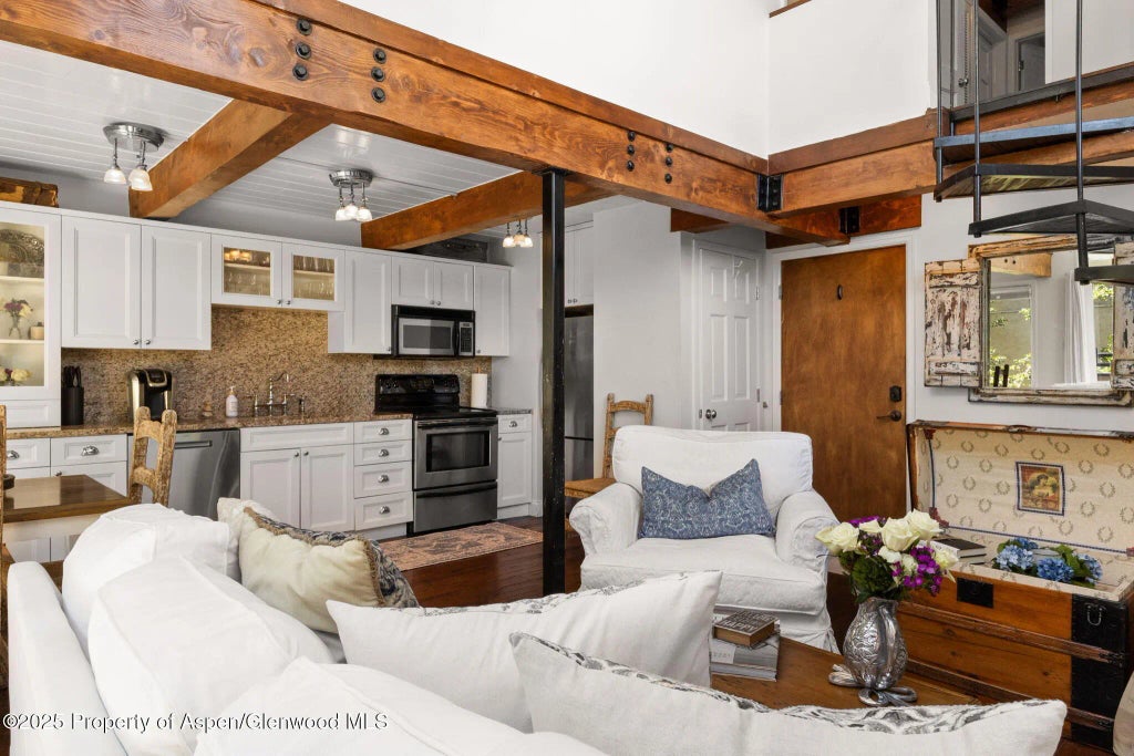 3 of 16 - 1024 E Cooper Avenue 8, Aspen, CO