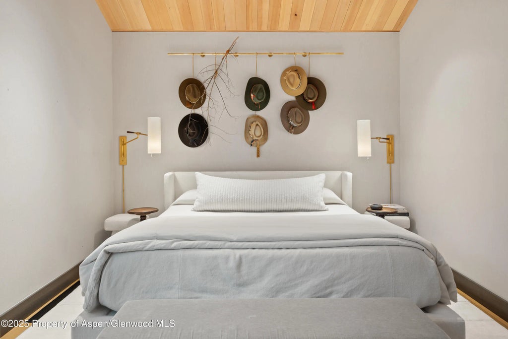 12 of 20 - 411 Wood Road 10, Snowmass Village, CO