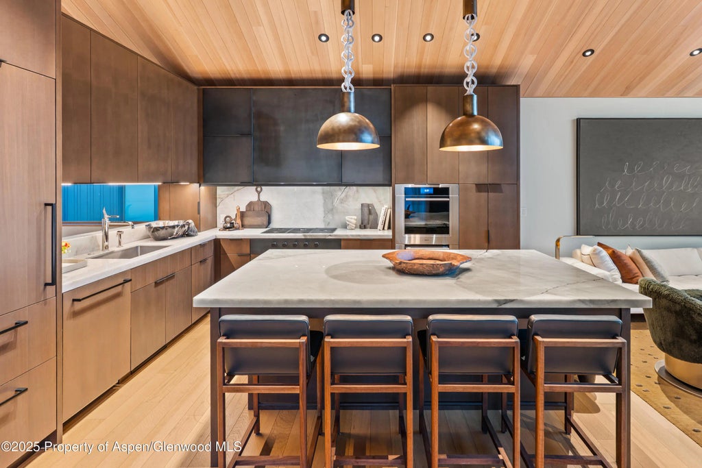 8 of 20 - 411 Wood Road 10, Snowmass Village, CO