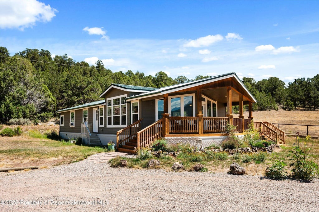 24 of 45 - 14 Fender Lane, Carbondale, CO