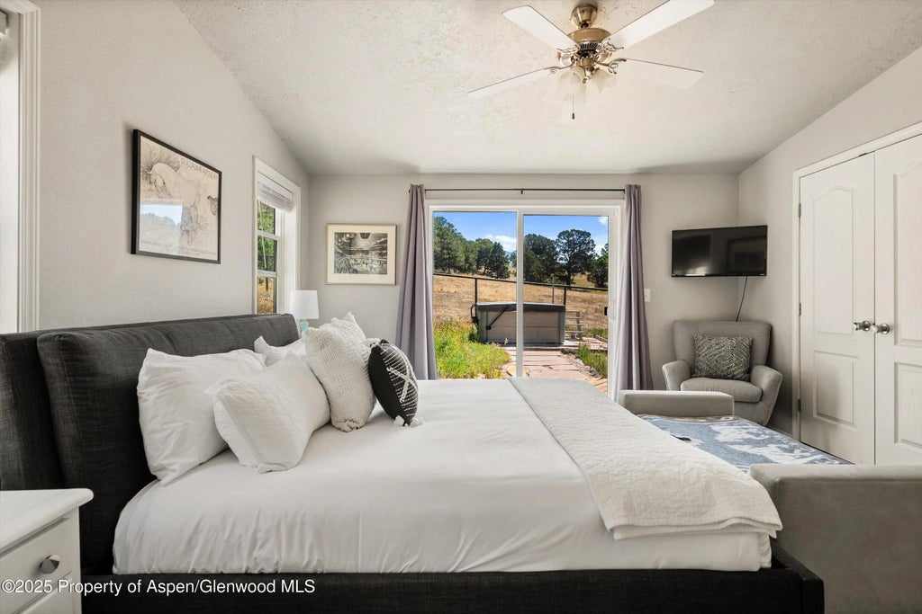 32 of 45 - 14 Fender Lane, Carbondale, CO