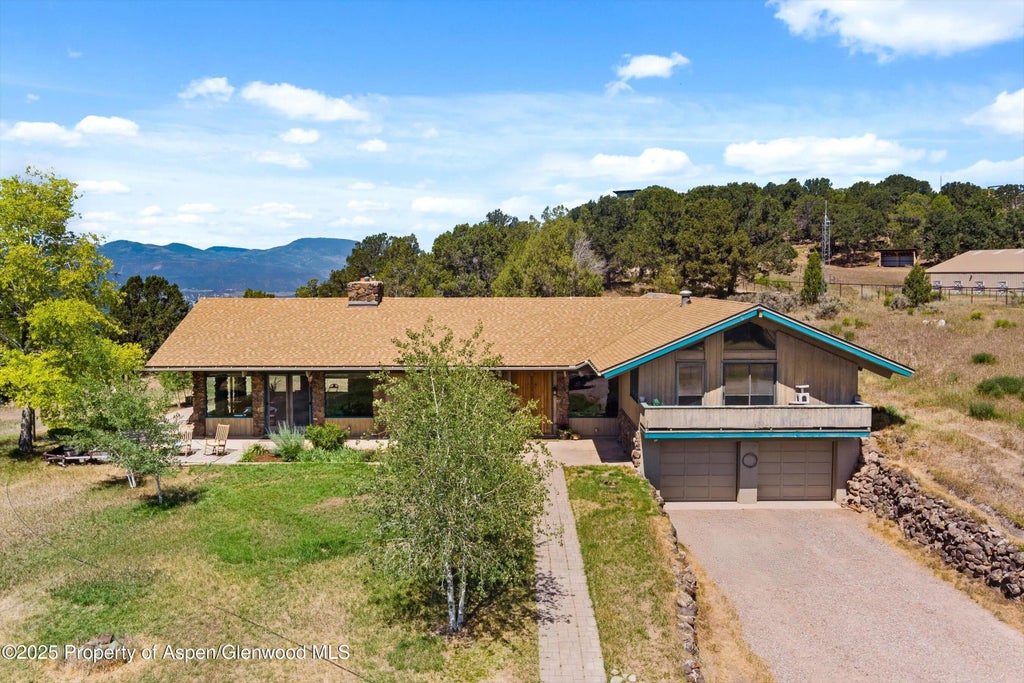 8 of 45 - 14 Fender Lane, Carbondale, CO