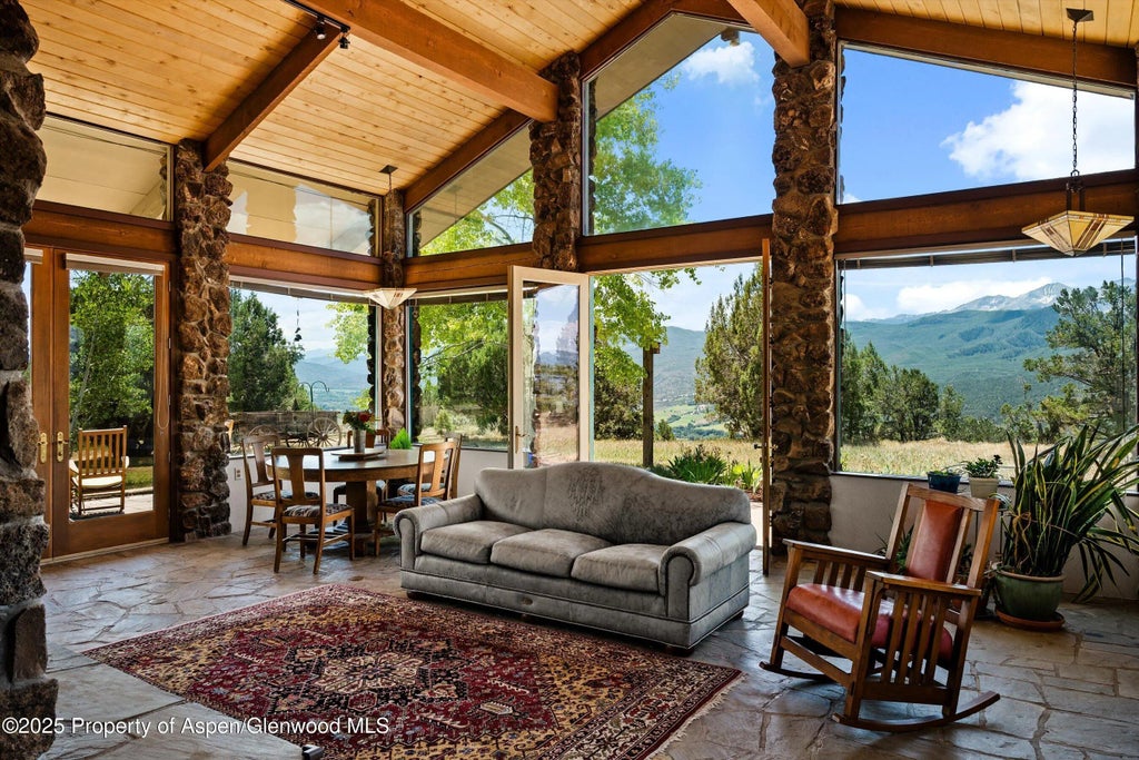 9 of 45 - 14 Fender Lane, Carbondale, CO