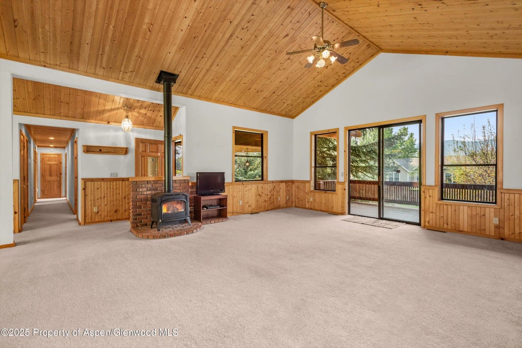 17 of 44 - 17 Dakota Court, Carbondale, CO