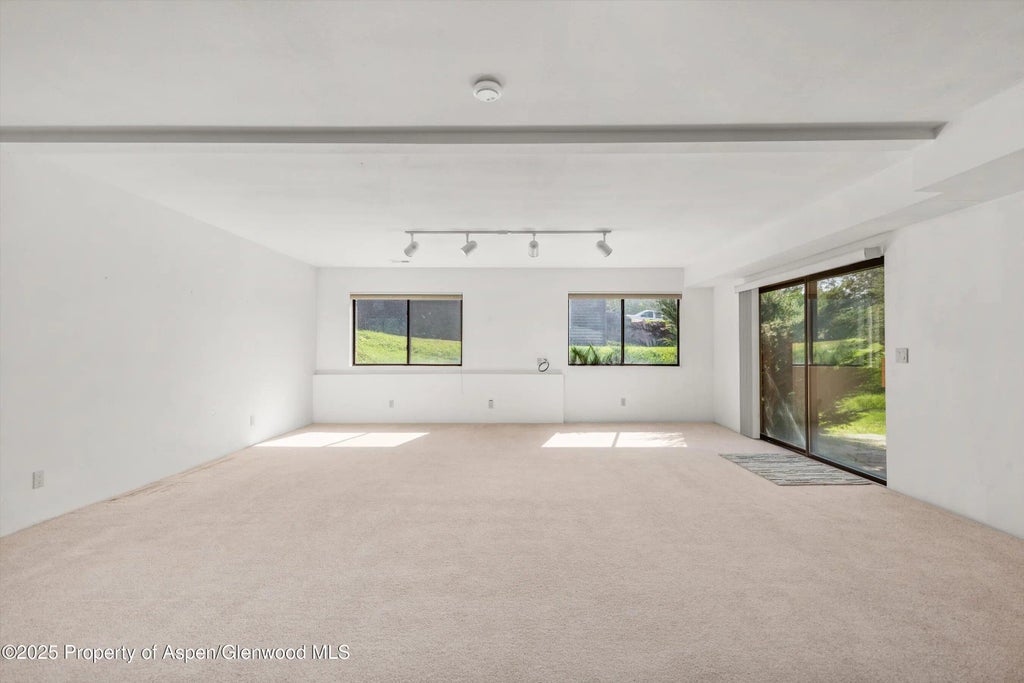 33 of 44 - 17 Dakota Court, Carbondale, CO