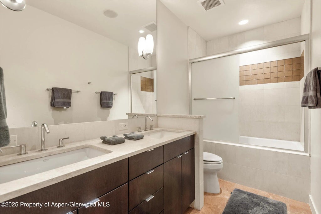 19 of 21 - 939 E Cooper Avenue, Aspen, CO