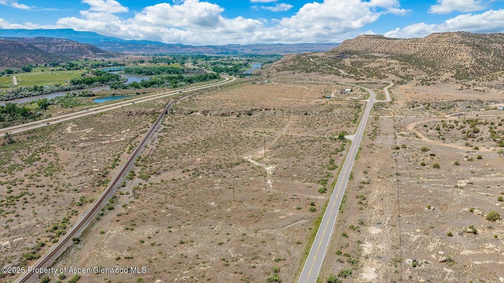 6 of 15 - 4695 Highway 6 & 24, De Beque, CO