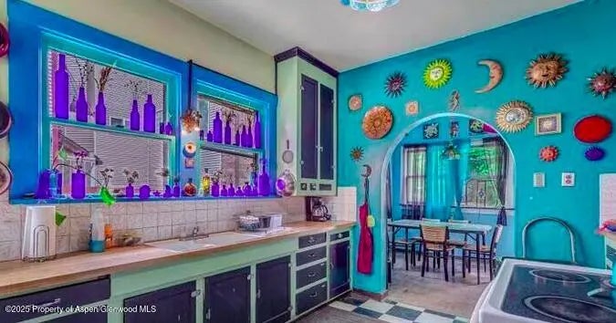13 of 20 - 1021 Grand Avenue, Glenwood Springs, CO