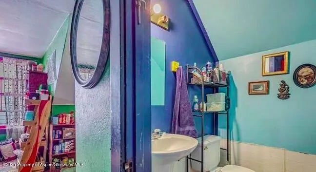 19 of 20 - 1021 Grand Avenue, Glenwood Springs, CO