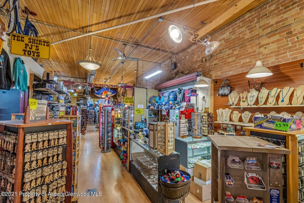 18 of 35 - 725 Grand Avenue, Glenwood Springs, CO