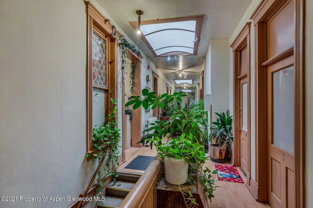 21 of 35 - 725 Grand Avenue, Glenwood Springs, CO