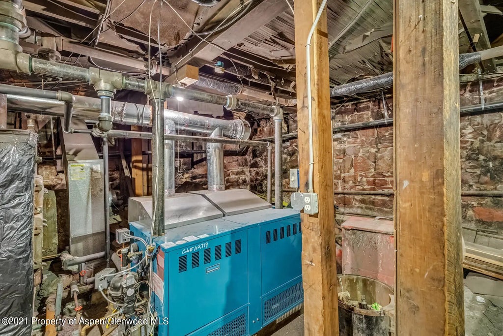 27 of 35 - 725 Grand Avenue, Glenwood Springs, CO