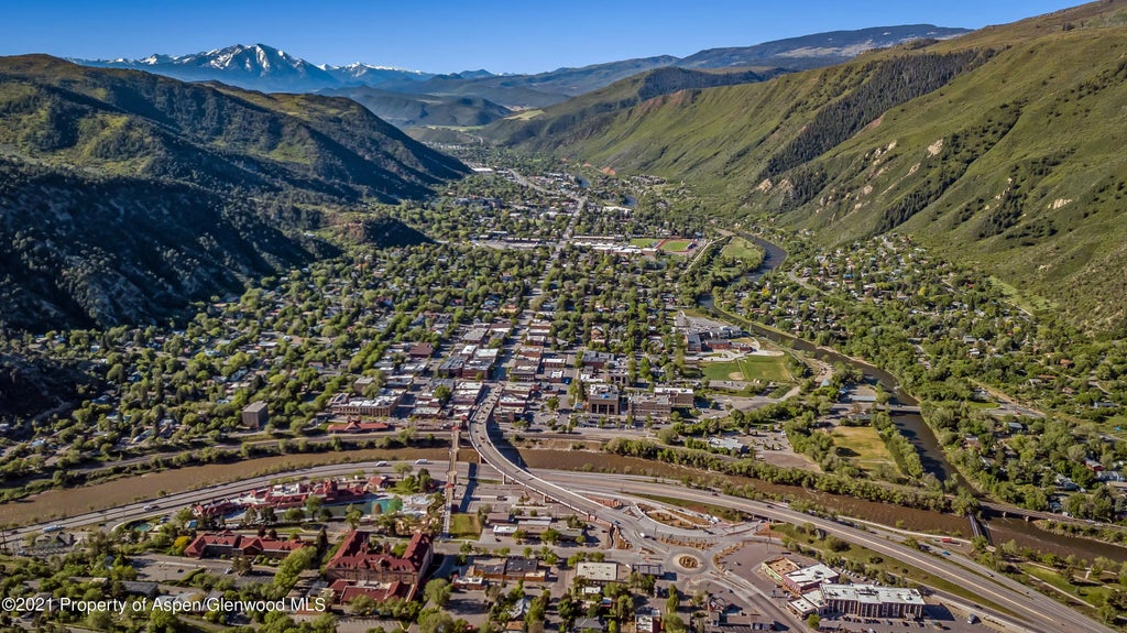 33 of 35 - 725 Grand Avenue, Glenwood Springs, CO