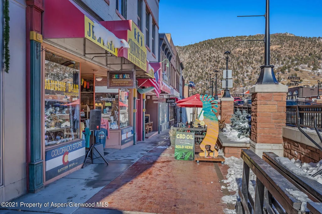 34 of 35 - 725 Grand Avenue, Glenwood Springs, CO