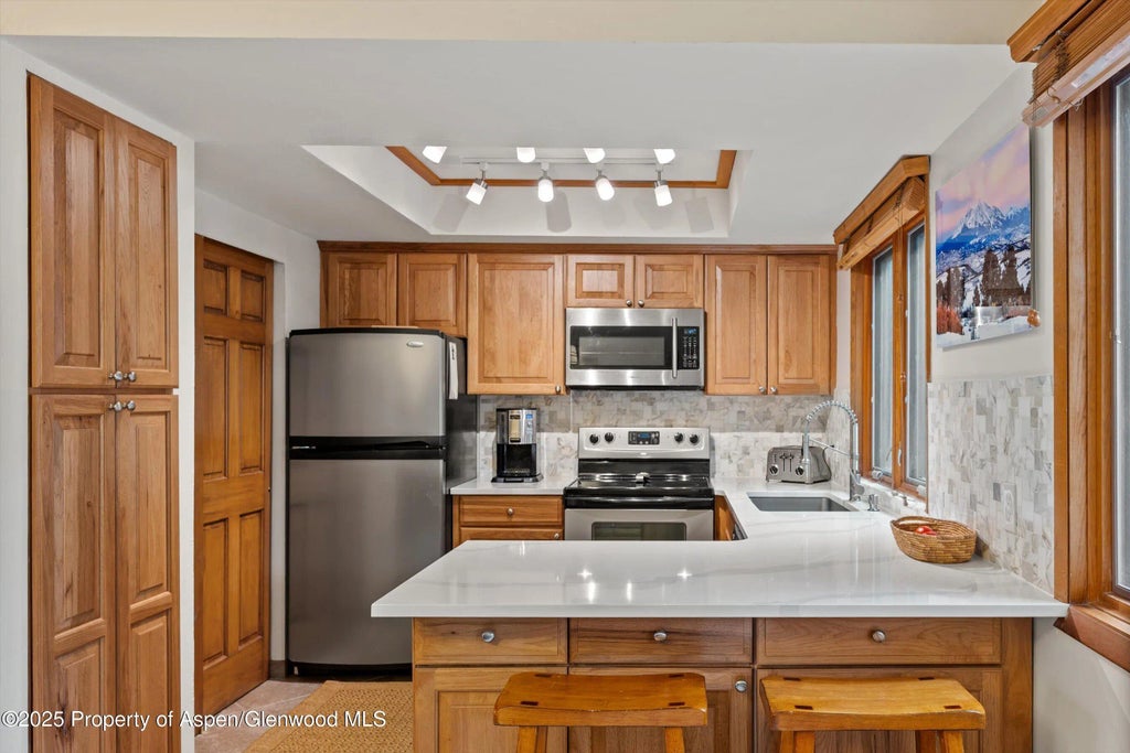 9 of 34 - 14913 Hwy. 82 #105, Carbondale, CO