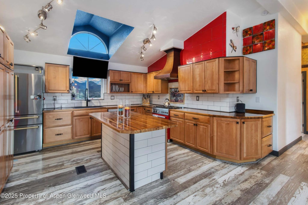 19 of 42 - 680 Mineota Drive, Silt, CO