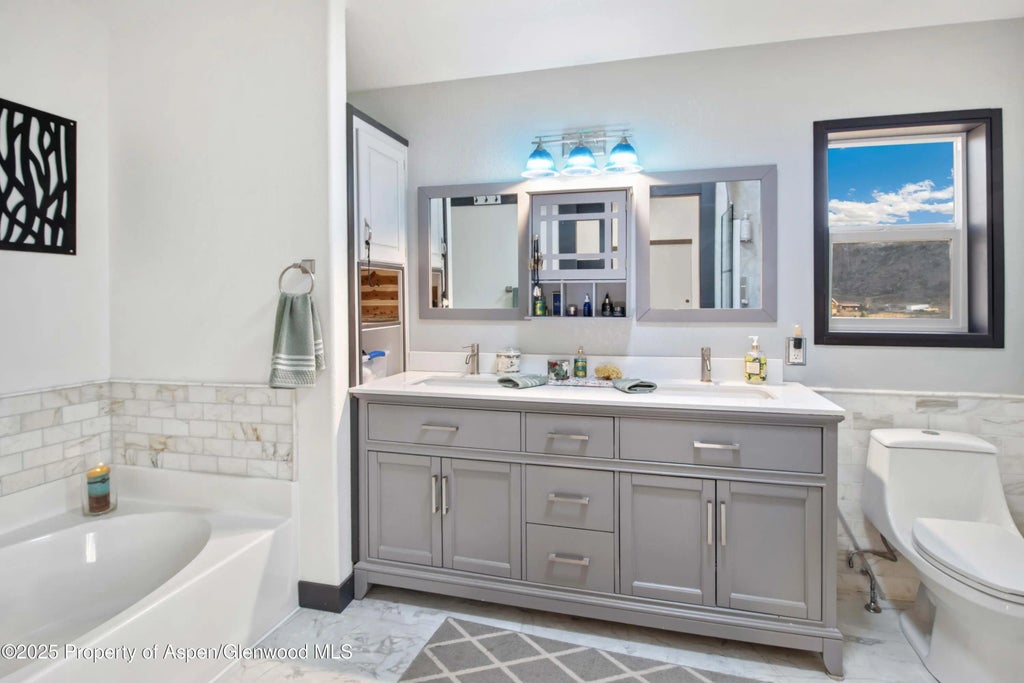 23 of 42 - 680 Mineota Drive, Silt, CO