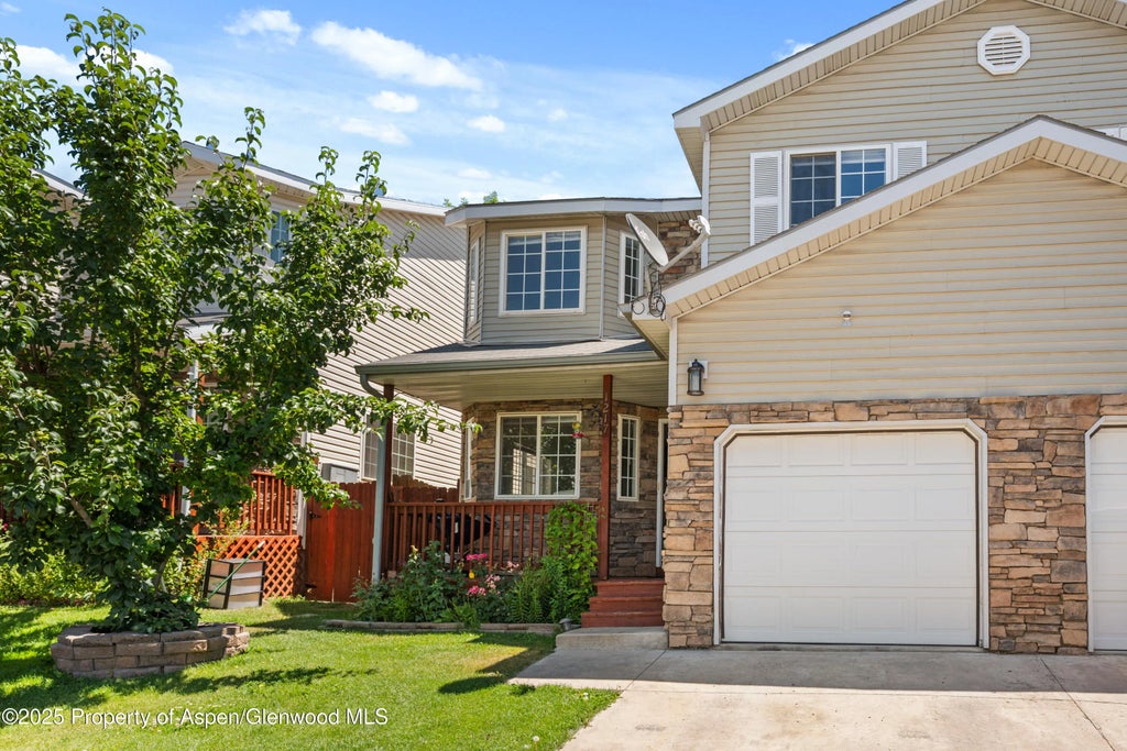 1 of 20 - 1217 Domelby Court, Silt, CO